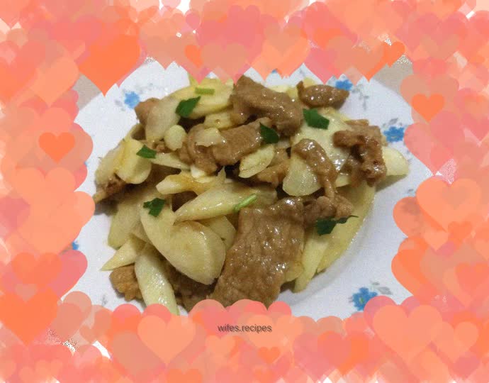 Stir-fried pork slices with wild rice