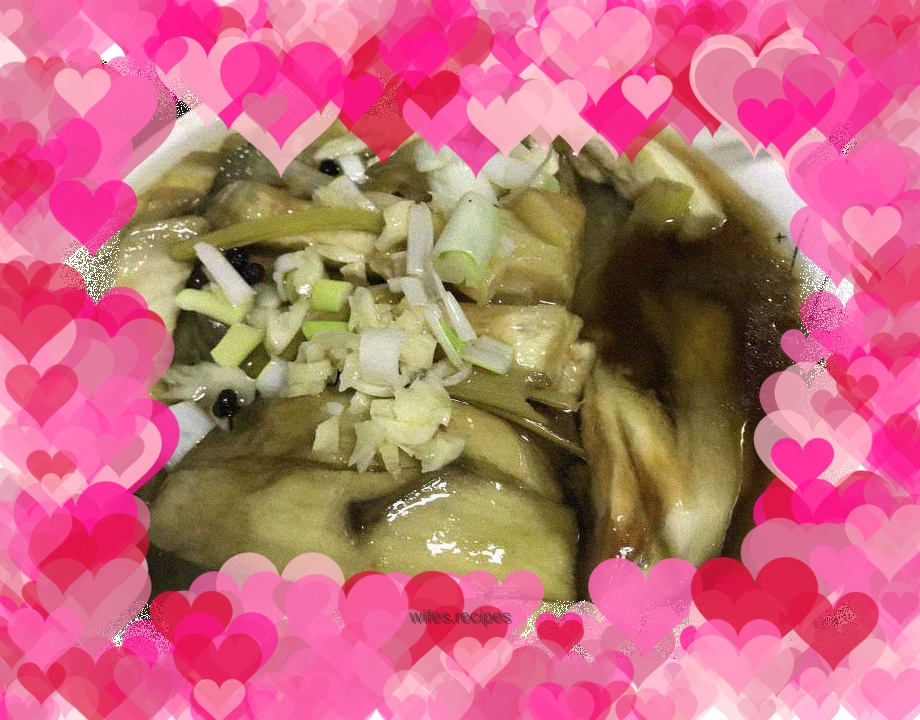 Steamed eggplant with garlic