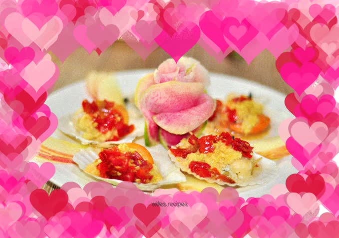 Steamed scallops with garlic and minced pepper