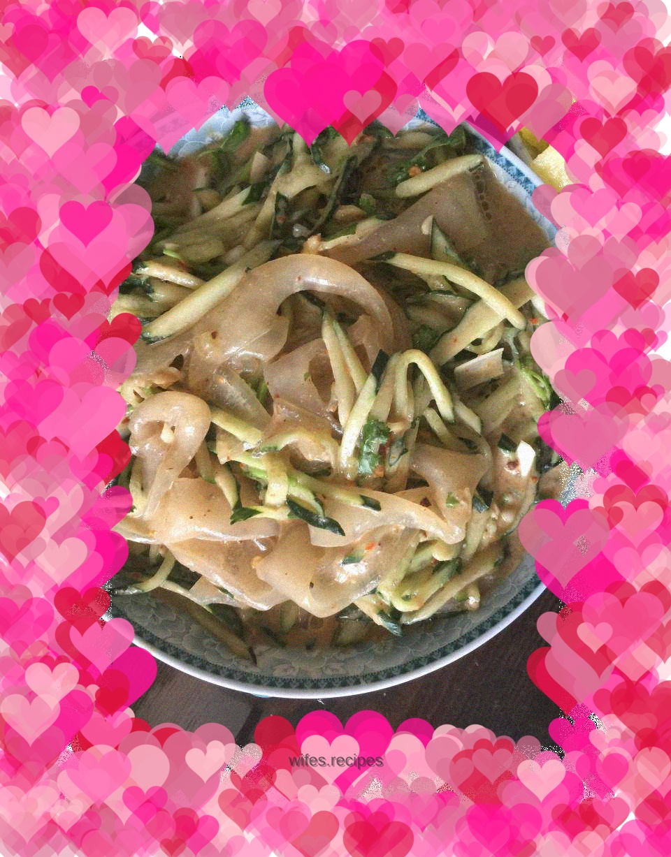 Cucumber mixed with cold peel