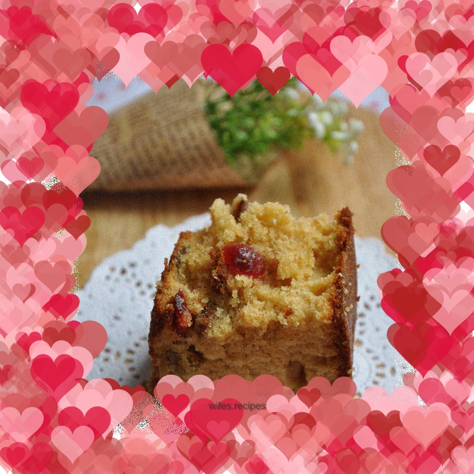 Caramel mixed fruit cake