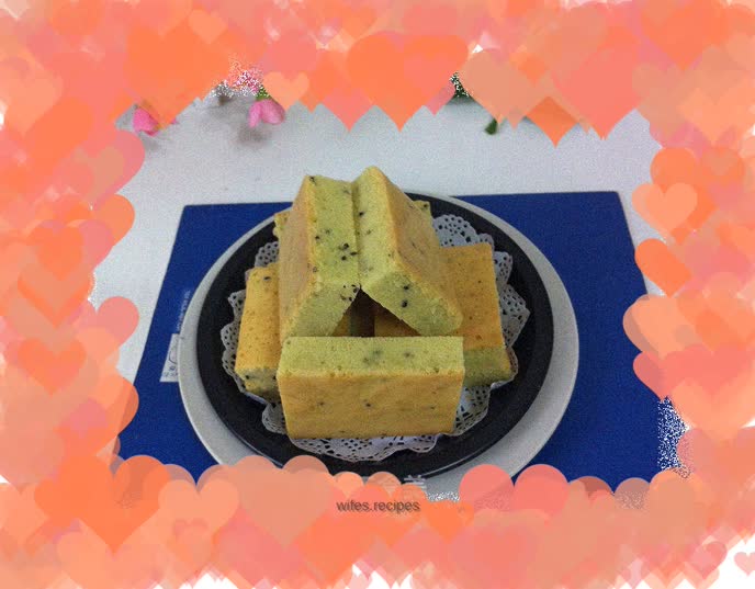 Black sesame whole egg cake