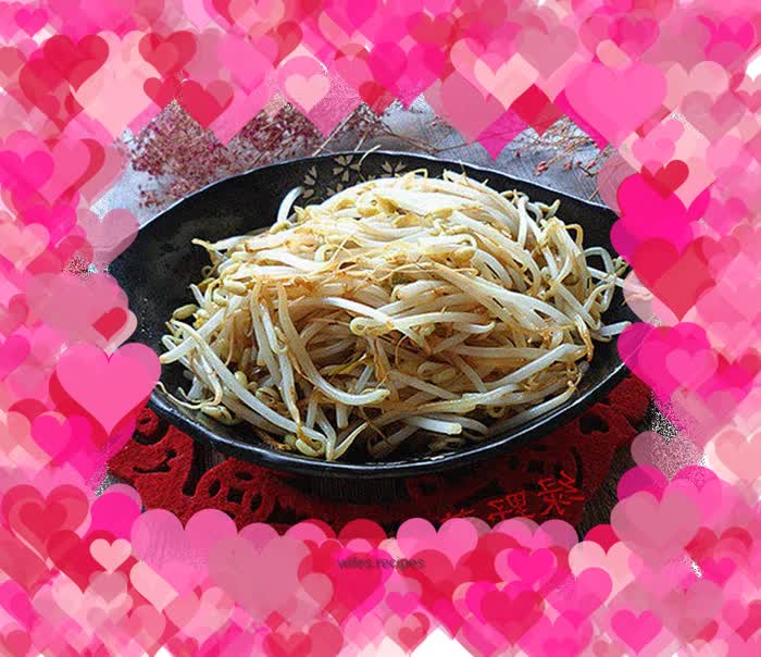 Stir-fried mung bean sprouts