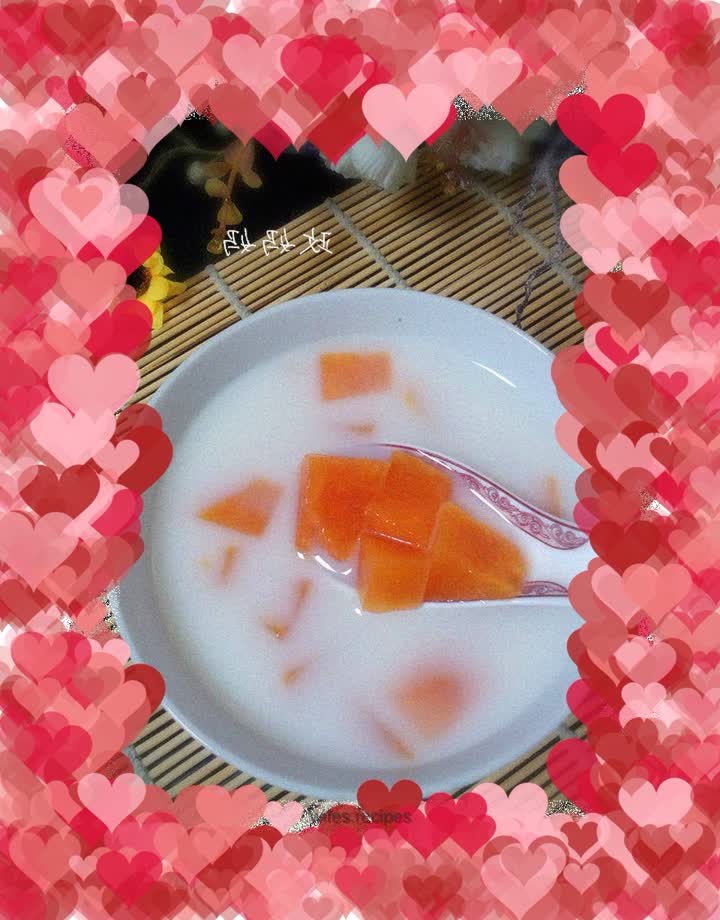 Papaya Stewed with Milk