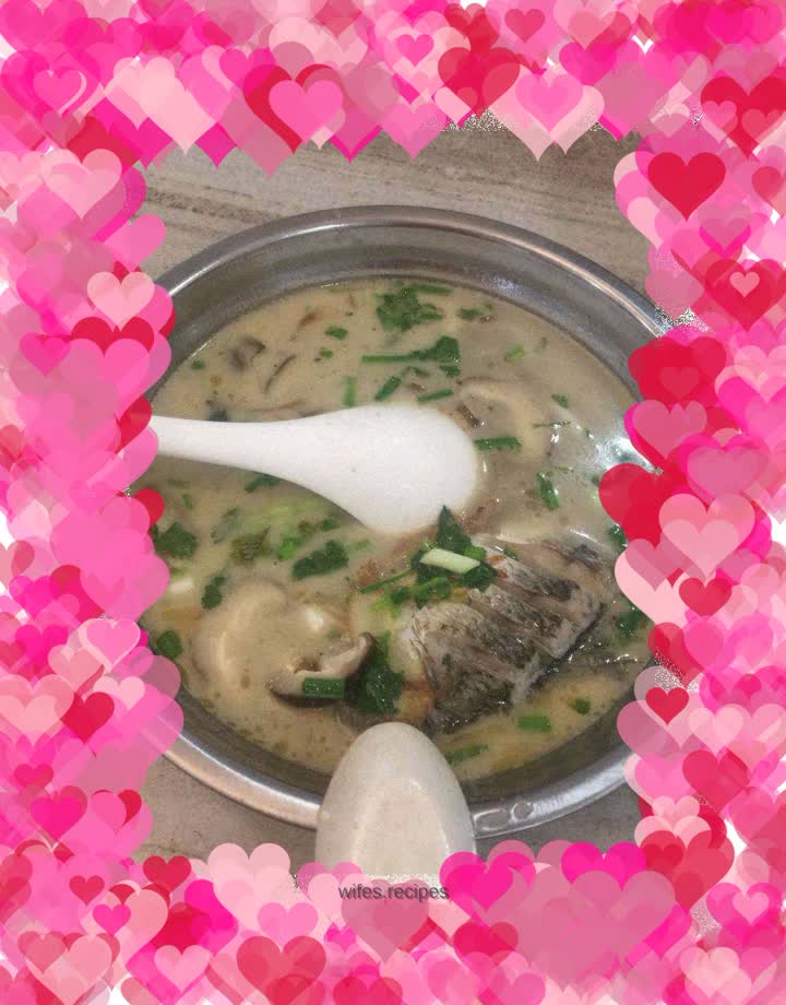 Crucian carp and mushroom soup