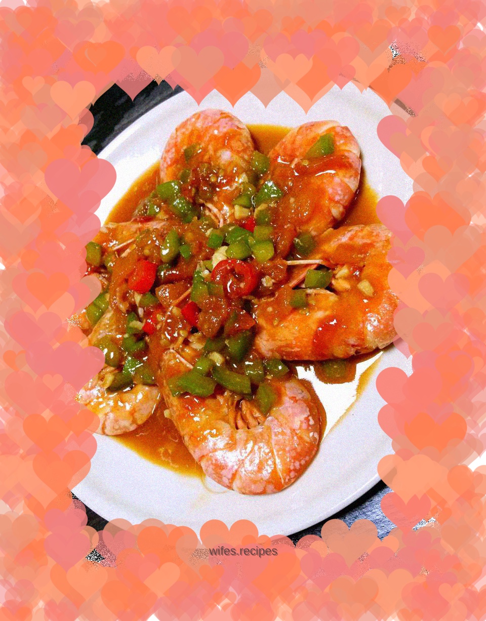 Braised Argentinian red shrimp in tomato sauce