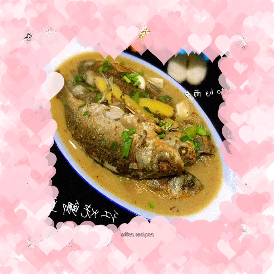 Braised crucian carp