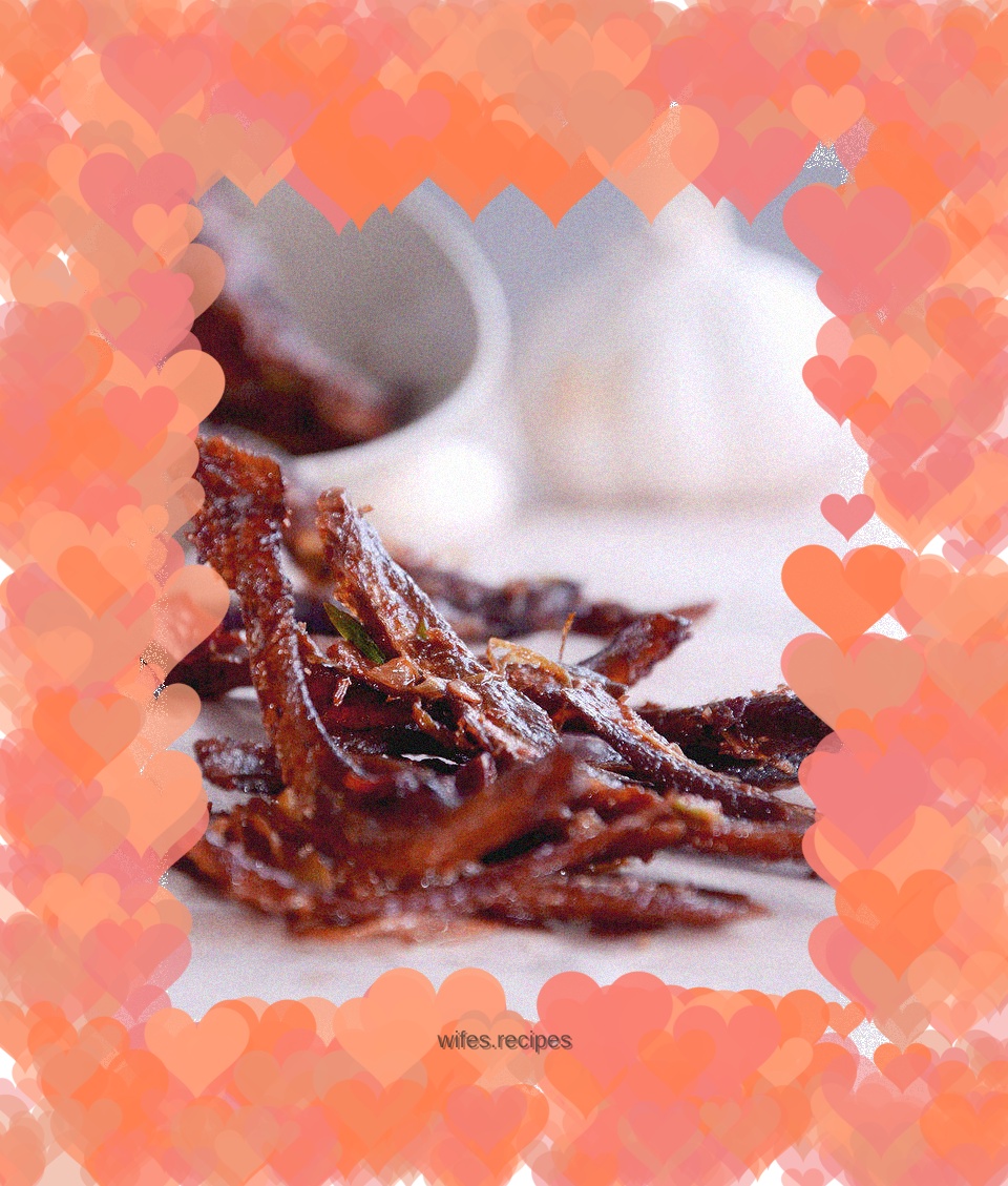 Weishan Commune Liuyang Cuisine: Hand-shredded mountain pepper oil-baked fish