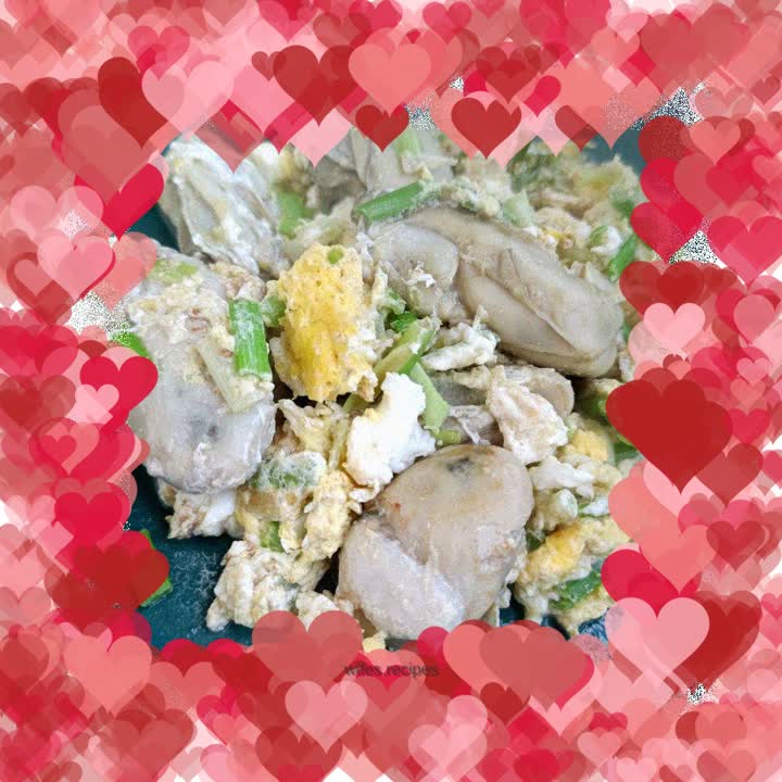 Fried oysters with leek and egg