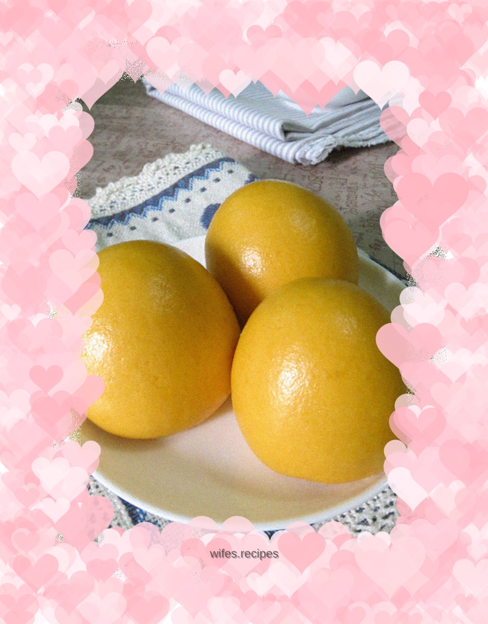 Pumpkin steamed buns