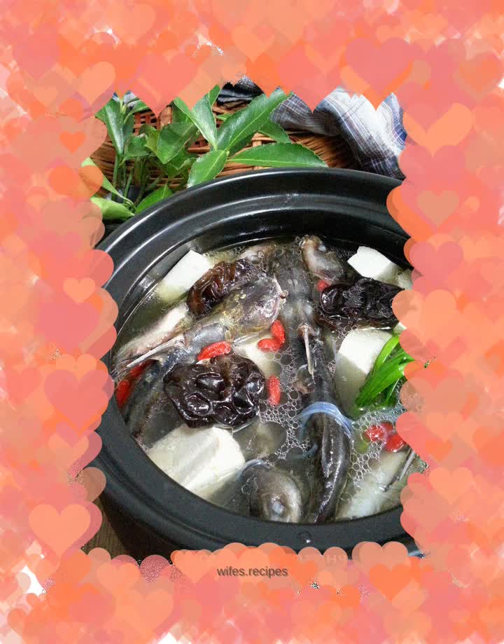 Yellow catfish stewed with tofu