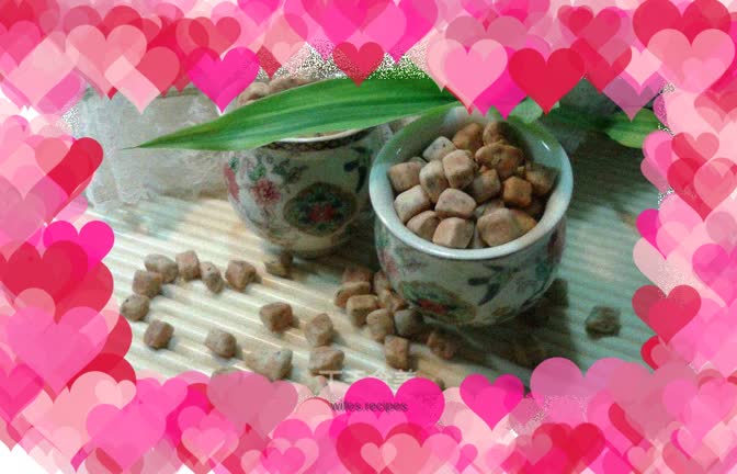 Fried noodles and beans