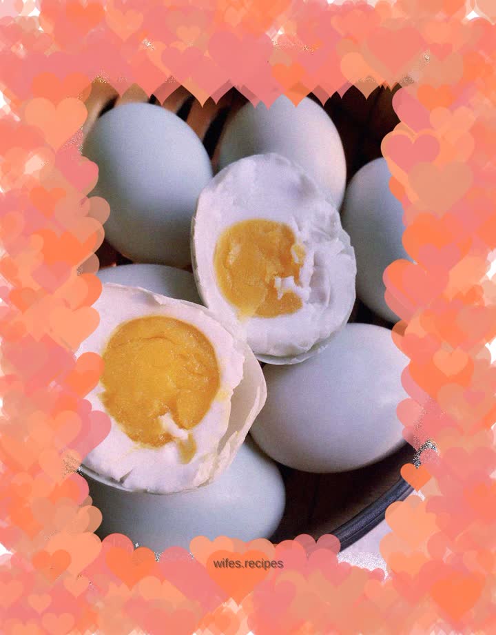 Homemade salted duck eggs