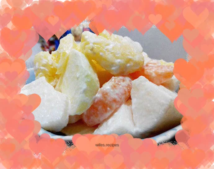 Sweet Assorted Fruit Salad - Give children colorful fruit delicacies