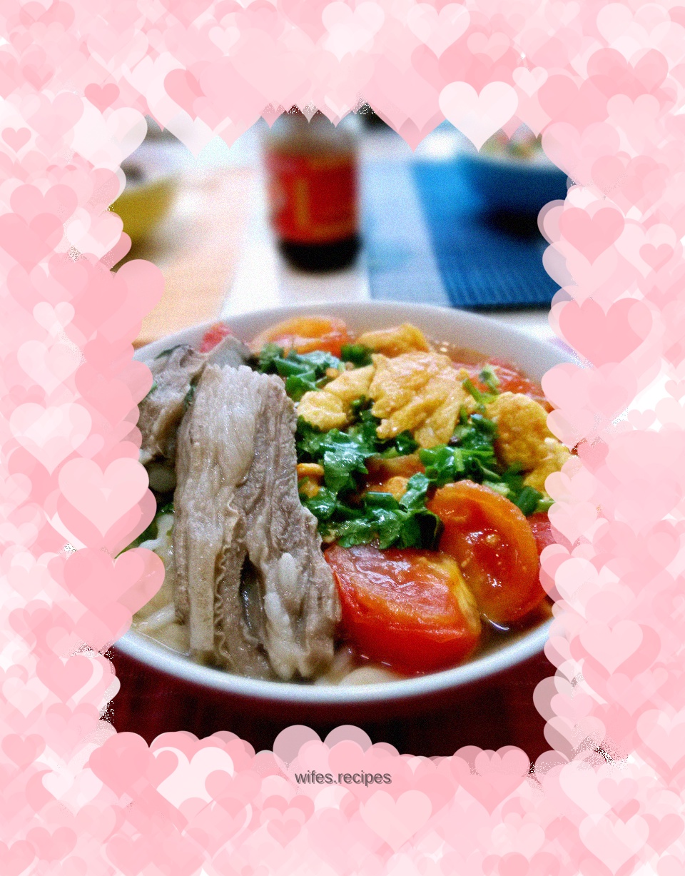 Tomato and Lamb Scissor Noodles