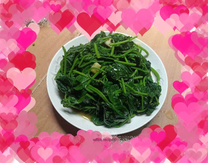 Fried potato leaves with minced garlic