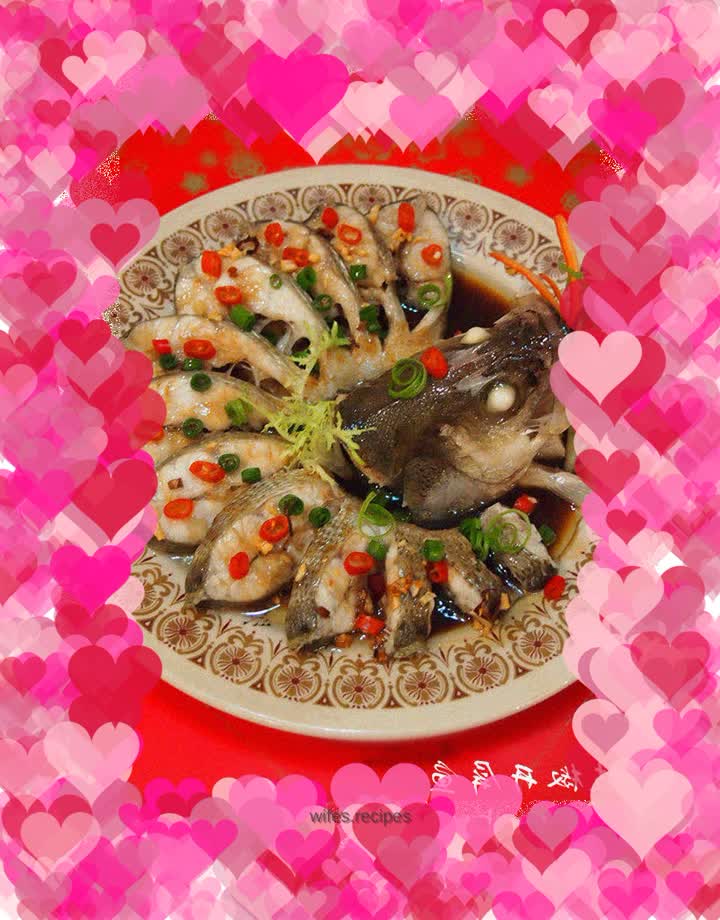 Fish with black pepper—a good choice for holiday banquets