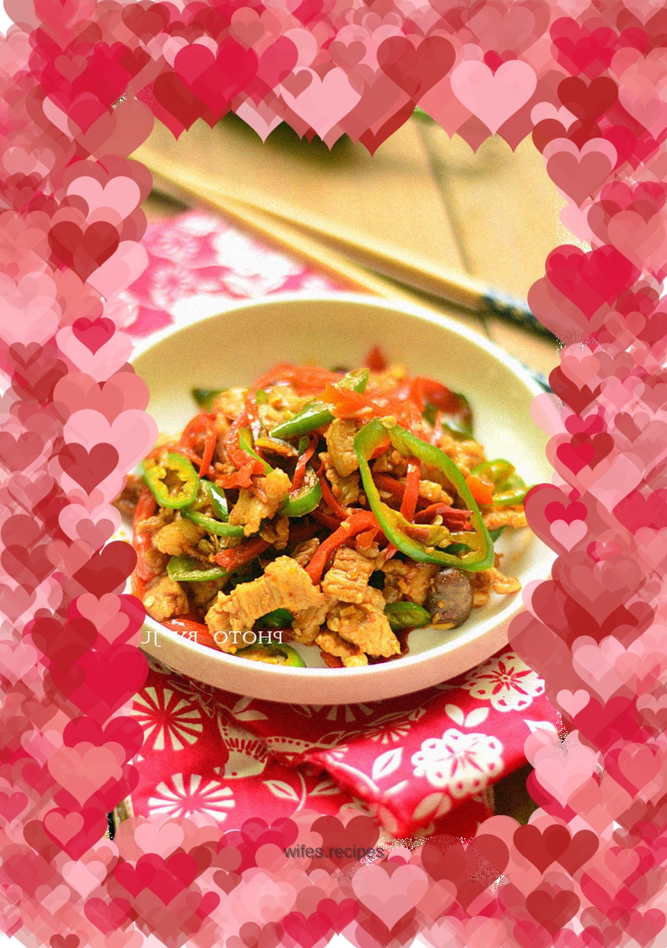 Stir-fried pork with double peppers