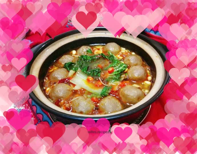 Enoki Mushrooms and Boiled Pee Beef Balls