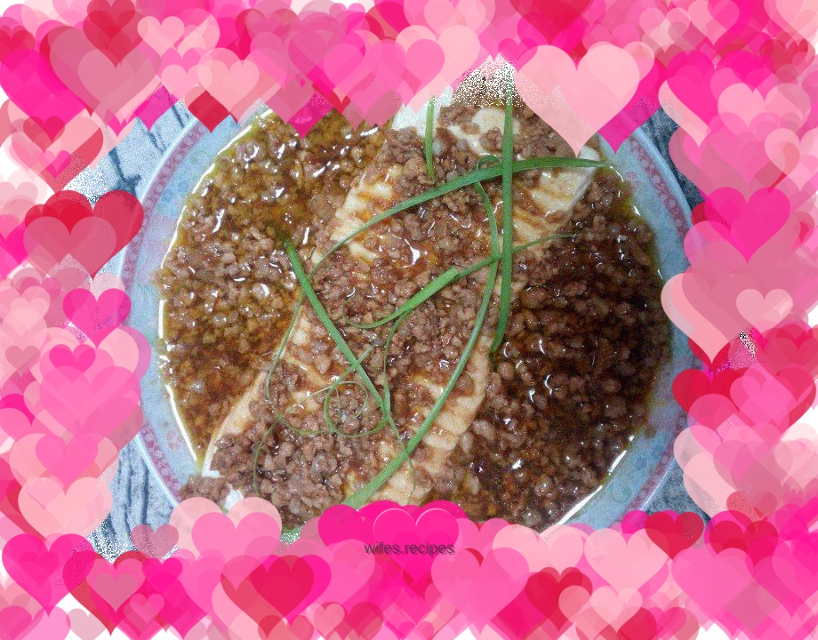 Steamed tofu with minced meat