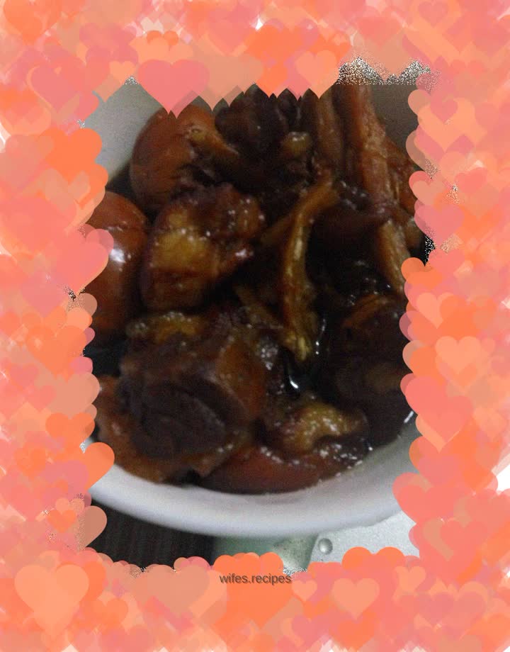 Guangdong version of pork trotters and ginger