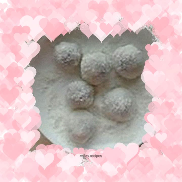 Glutinous rice cakes with bean paste