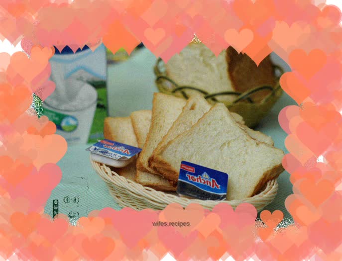 Fresh milk and high calcium toast