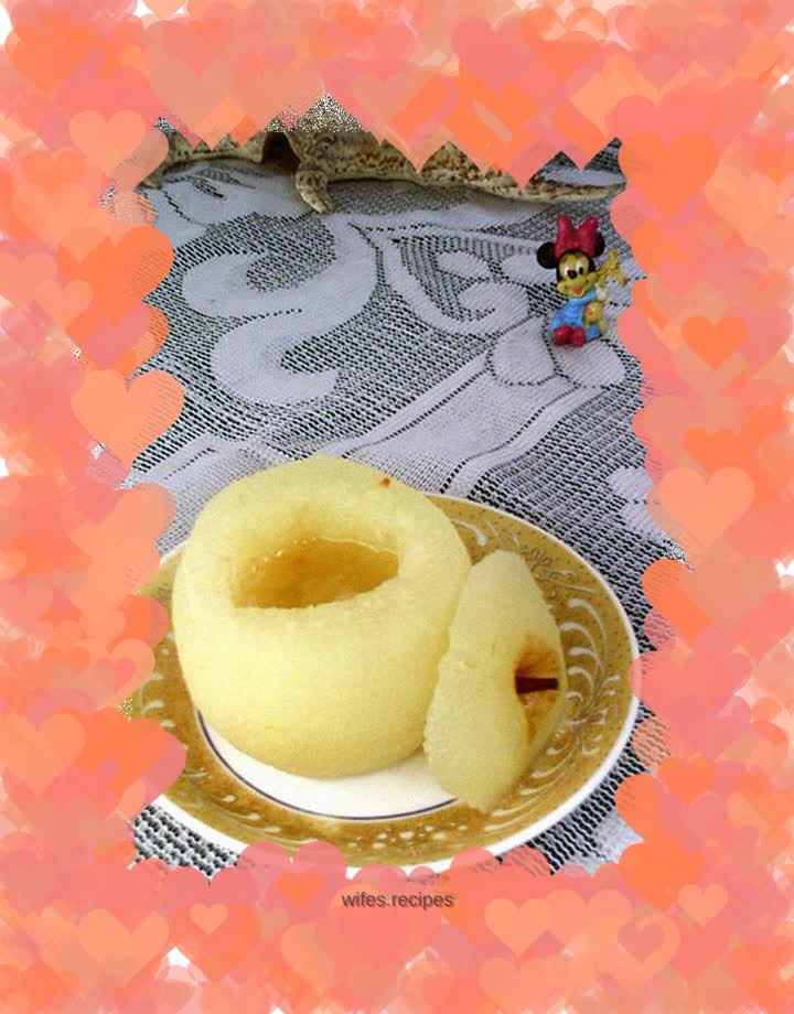 Steamed pears with rock sugar