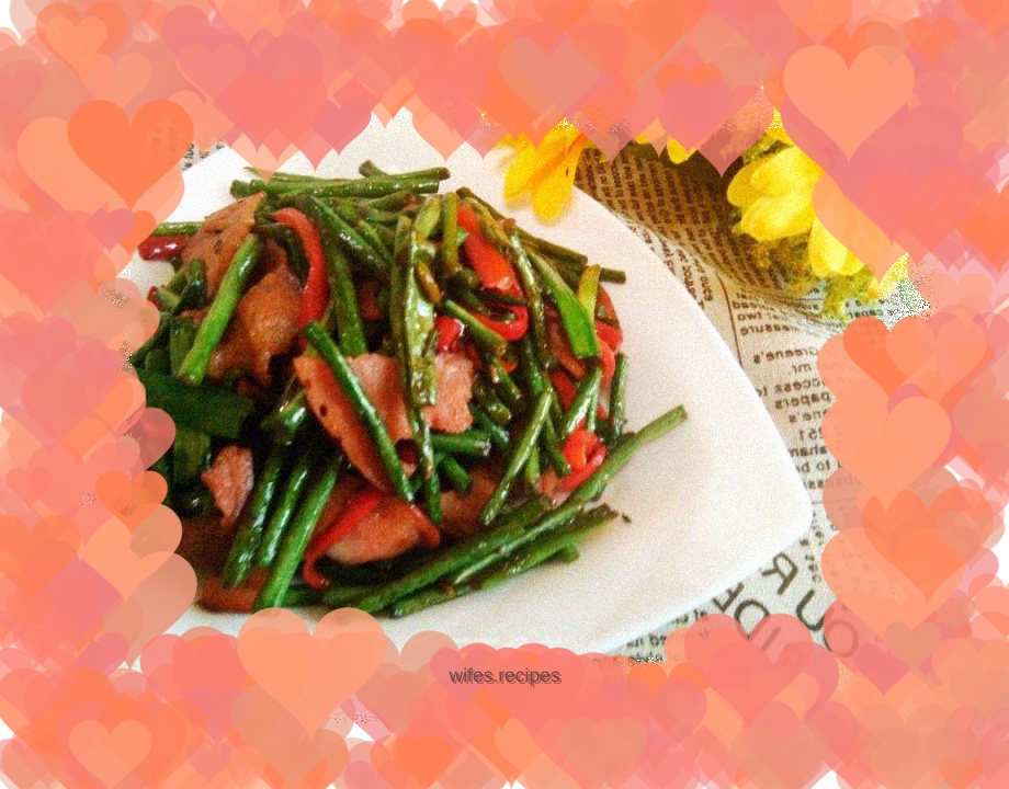 Fried cowpeas with bacon