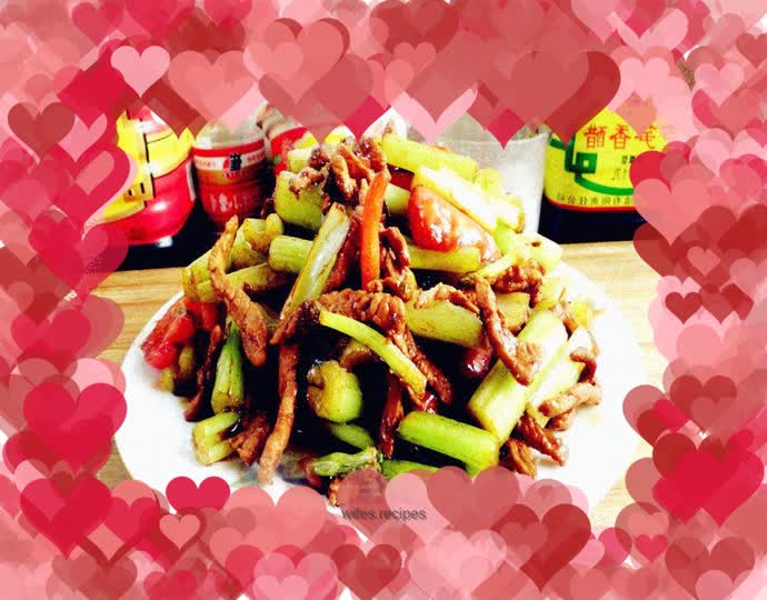 Stir-fried shredded pork with celery and tomatoes
