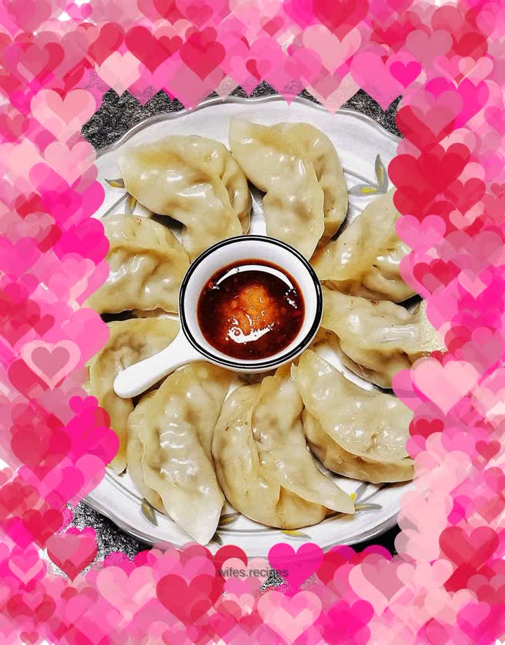 Steamed dumplings stuffed with pork and eggplant