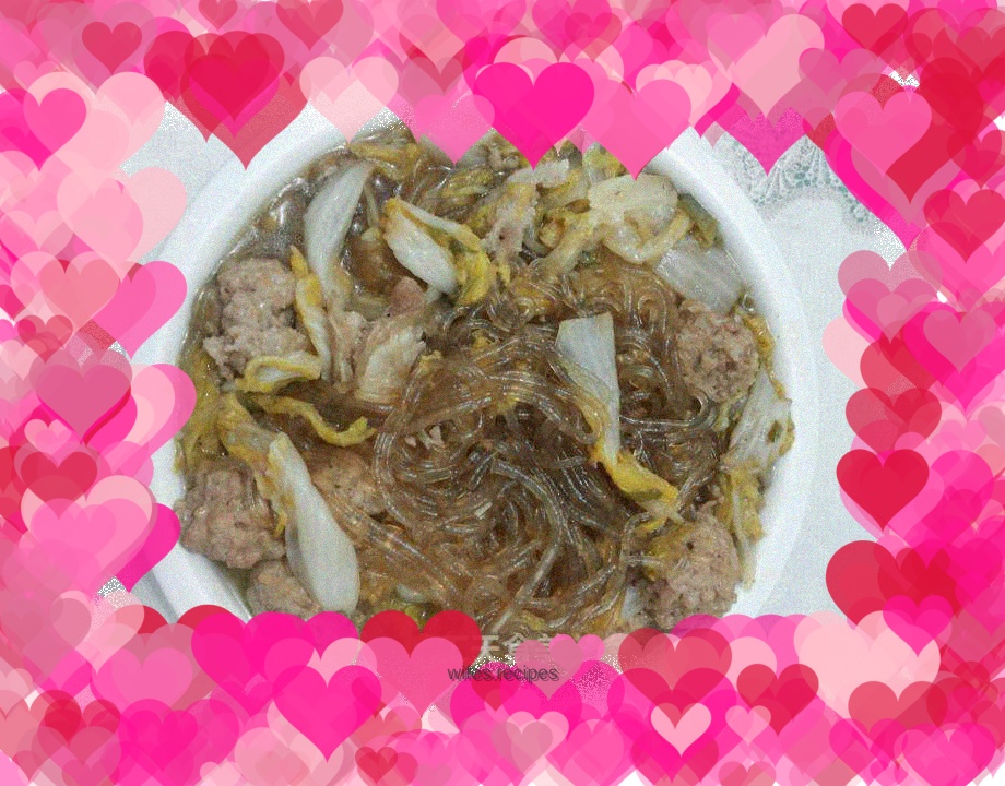 Cabbage, meatballs and vermicelli stew