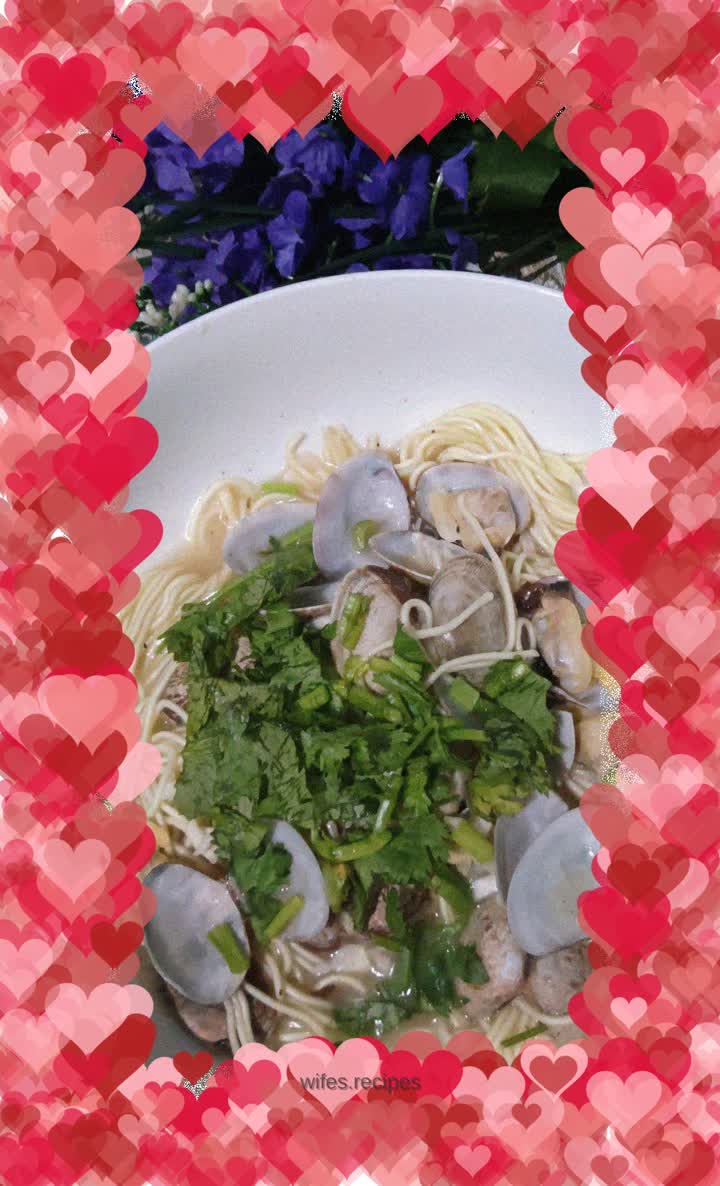 Fresh seafood noodles