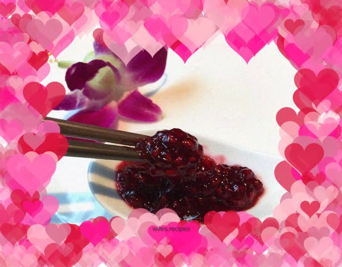 Quick-frozen fresh raspberries