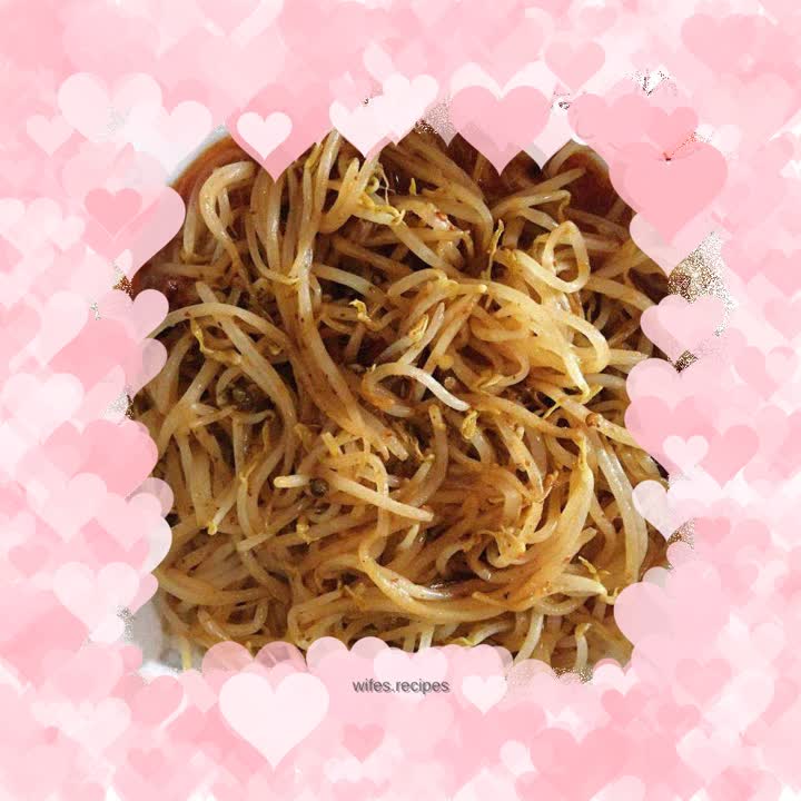 Hot and sour mung bean sprouts