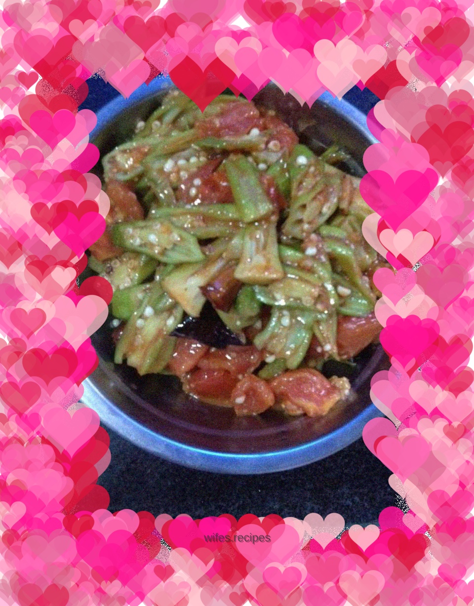 Fried Okra with Tomatoes