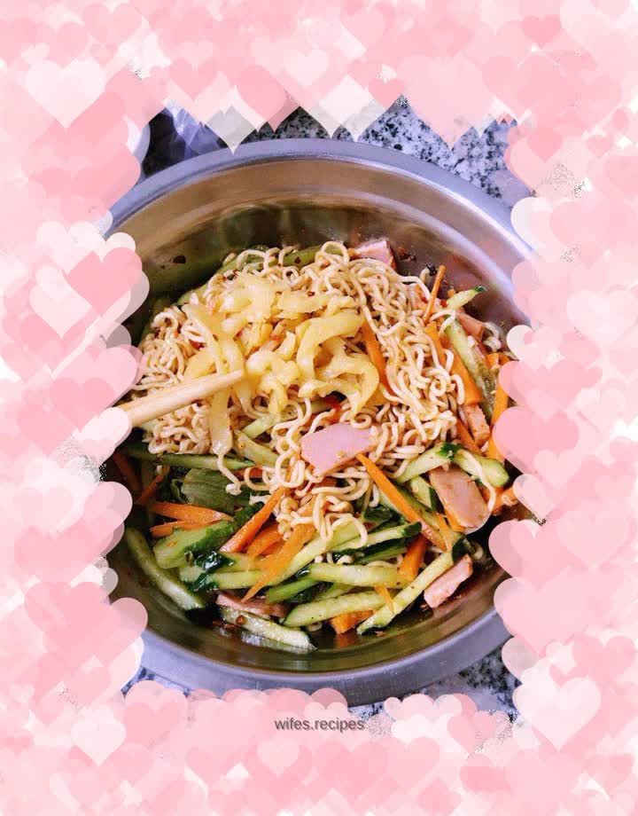 Cold instant noodles