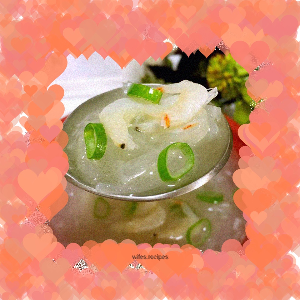 Baby food supplement sharing: white radish shredded shrimp skin soup