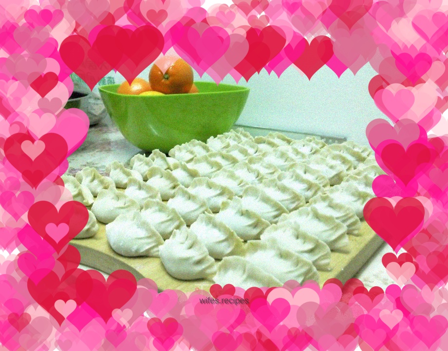 Dumplings stuffed with chives and pork