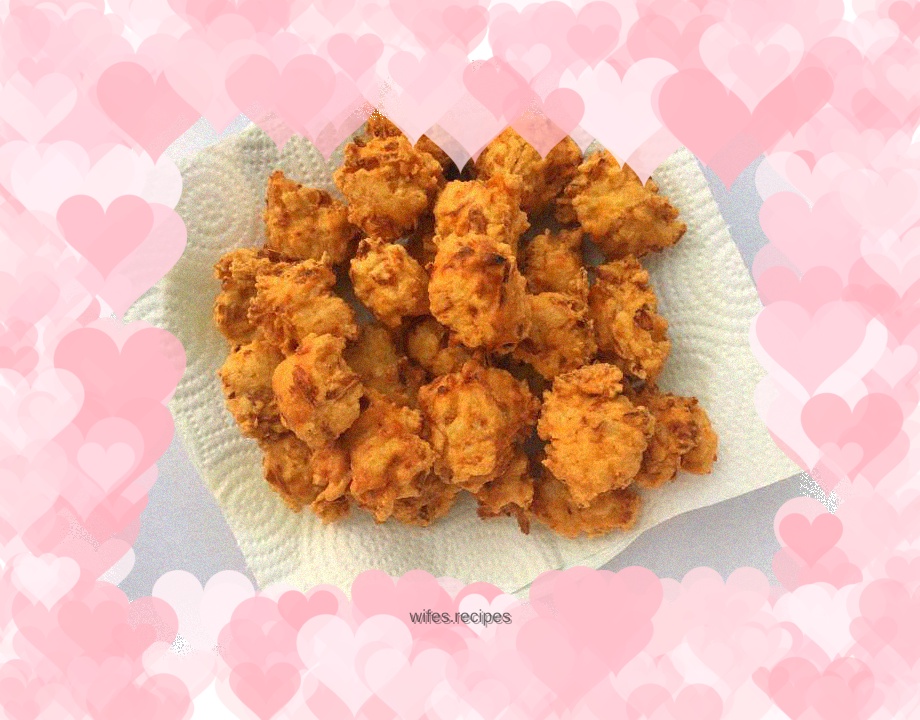 Crispy fried vegetarian meatballs