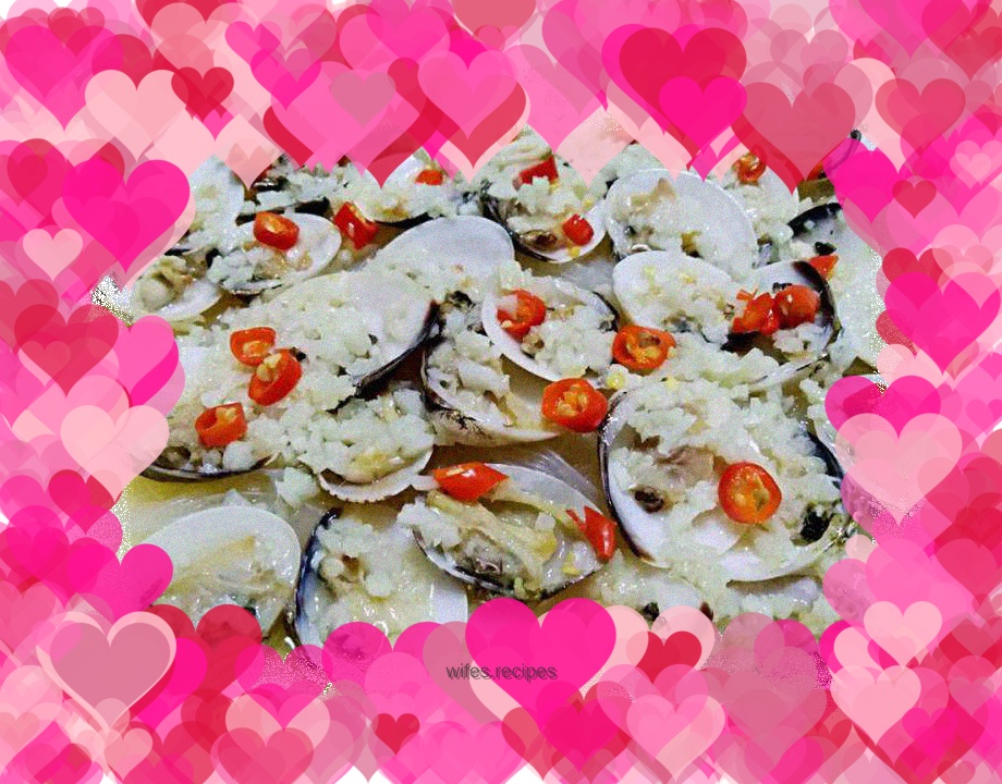 Steamed white clams with garlic vermicelli