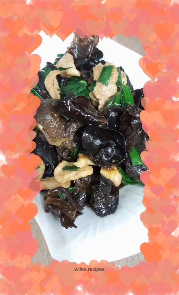 Fried pork with fungus