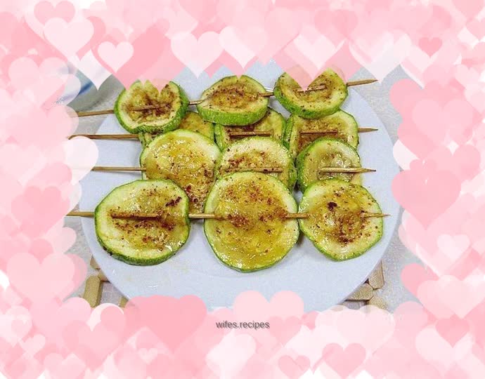 Let me make street food - grilled zucchini skewers