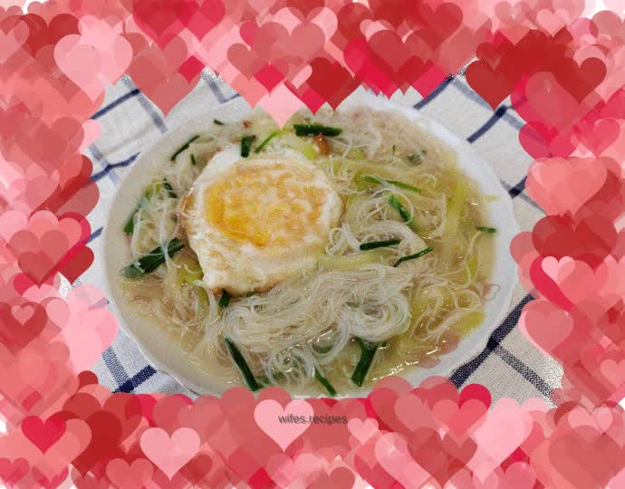 Omelette Pusi Rice Noodles