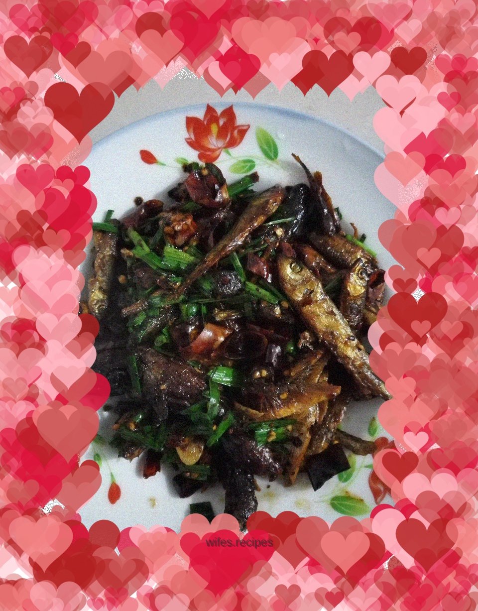 Spicy small fish