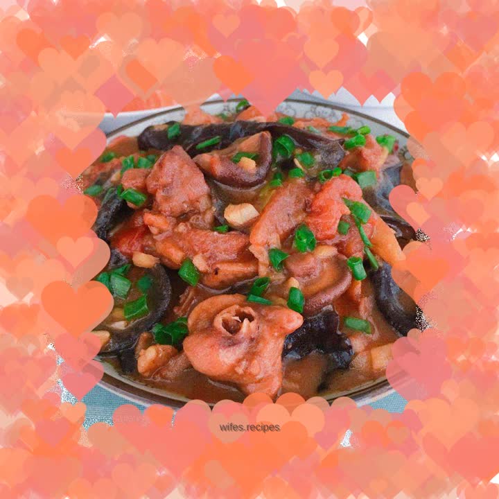 Braised chicken with mushrooms and fungus