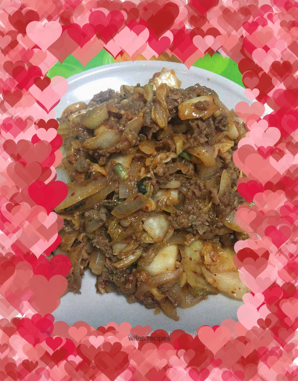 Korean stir-fried beef with kimchi