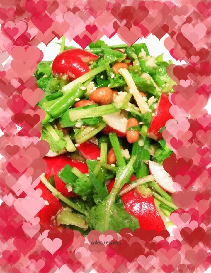 Cherry radish mixed with chives