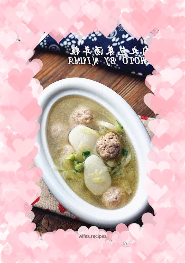 Meatball, Cabbage Soup and Rice Cake