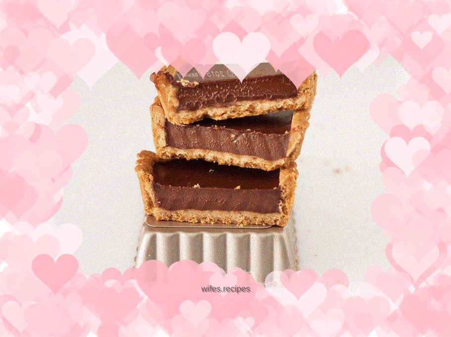 Chocolate mousse tart